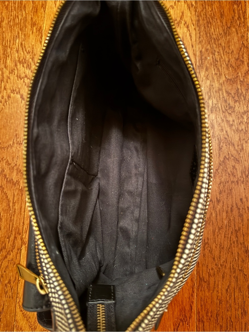 Fossil Black & White Houndstooth Tweed Crossbody with Front Leather Pocket - Picture 11 of 11